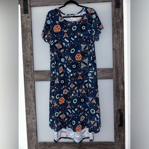 LuLaRoe Carly large geometric design